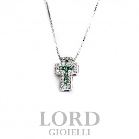 Collana Croce in Oro Bianco con Diamanti ct. 0,10 e Smeraldi ct. 0,15 - Davite & Delucchi