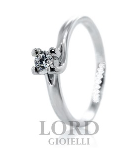 Anello Donna Solitario Contrariè in Oro Bianco con Diamante ct. 0.14 G VS- Giorgio Visconti