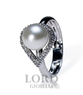 Anello Donna in Oro Bianco con Diamanti ct. 0,12 G SI con Perla 7,5/8 - Lord Gioielli