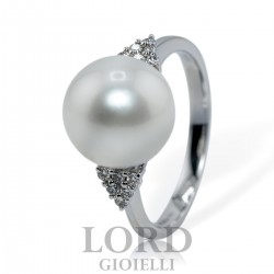 Anello Donna in Oro Bianco con perla 11mm e Diamanti sul Gambo ct. 0,14 G VS ABX12725 - Giorgio Visconti