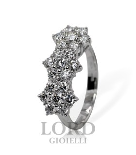Anello Donna Triogy a Fiore in Oro Bianco con Diamanti ct. 1,80 G VS - Davite&Delucchi