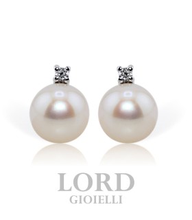 Orecchini Donna in Oro Bianco Perla 7mm con Brillante 0.04 G - Davite&Delucchi