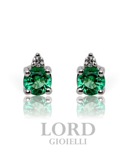 Orecchini in Oro Bianco con Smeraldi ct. 0.22 e Diamanti ct. 0.02 G VS - Davite & Delucchi